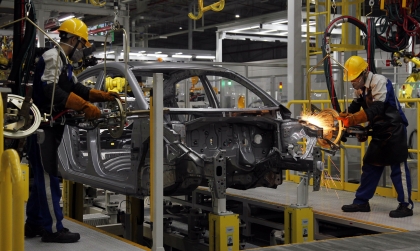 Bộ Tài chính chưa đồng ý giảm lệ phí trước bạ cho ô tô lắp ráp trong nước